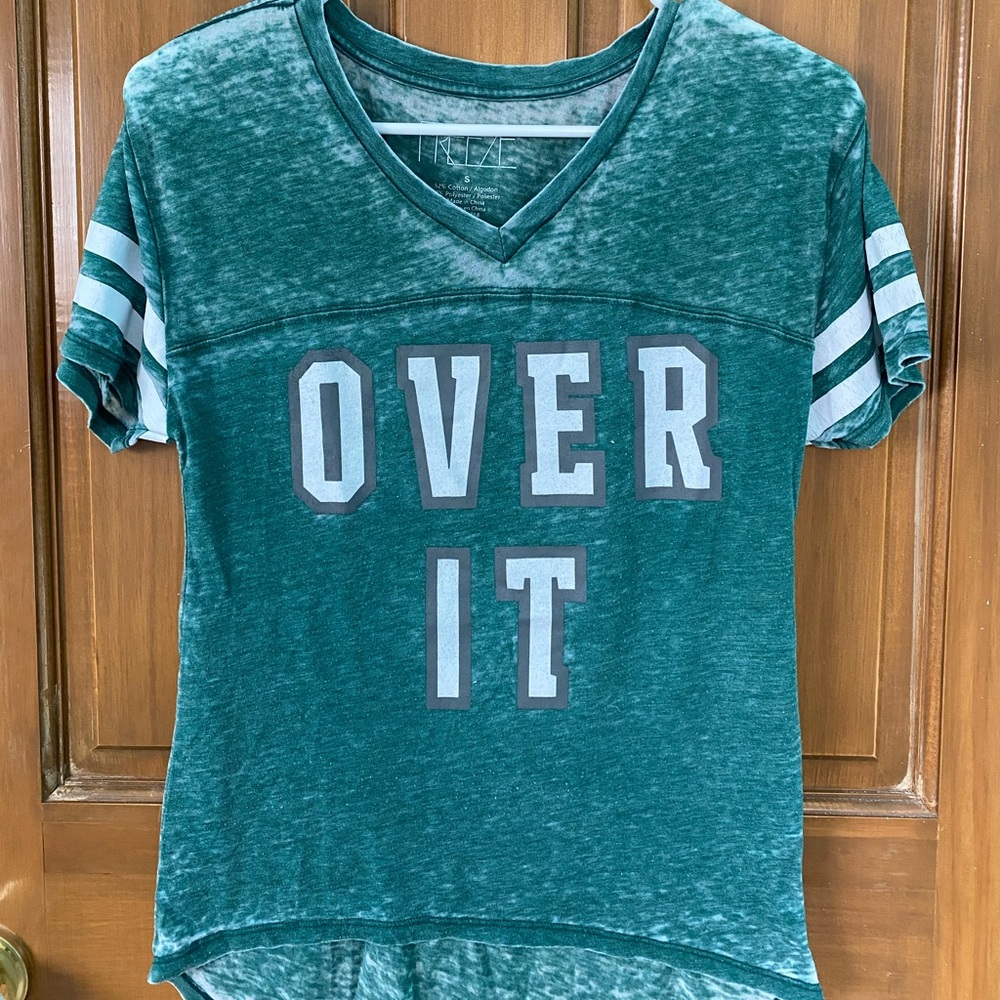 Women’s Distressed Tee